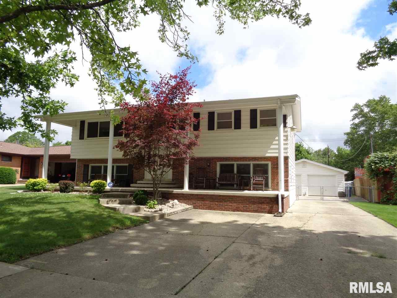 2221 Kaskaskia Drive Springfield, IL 62702 - Photo 2 of 36