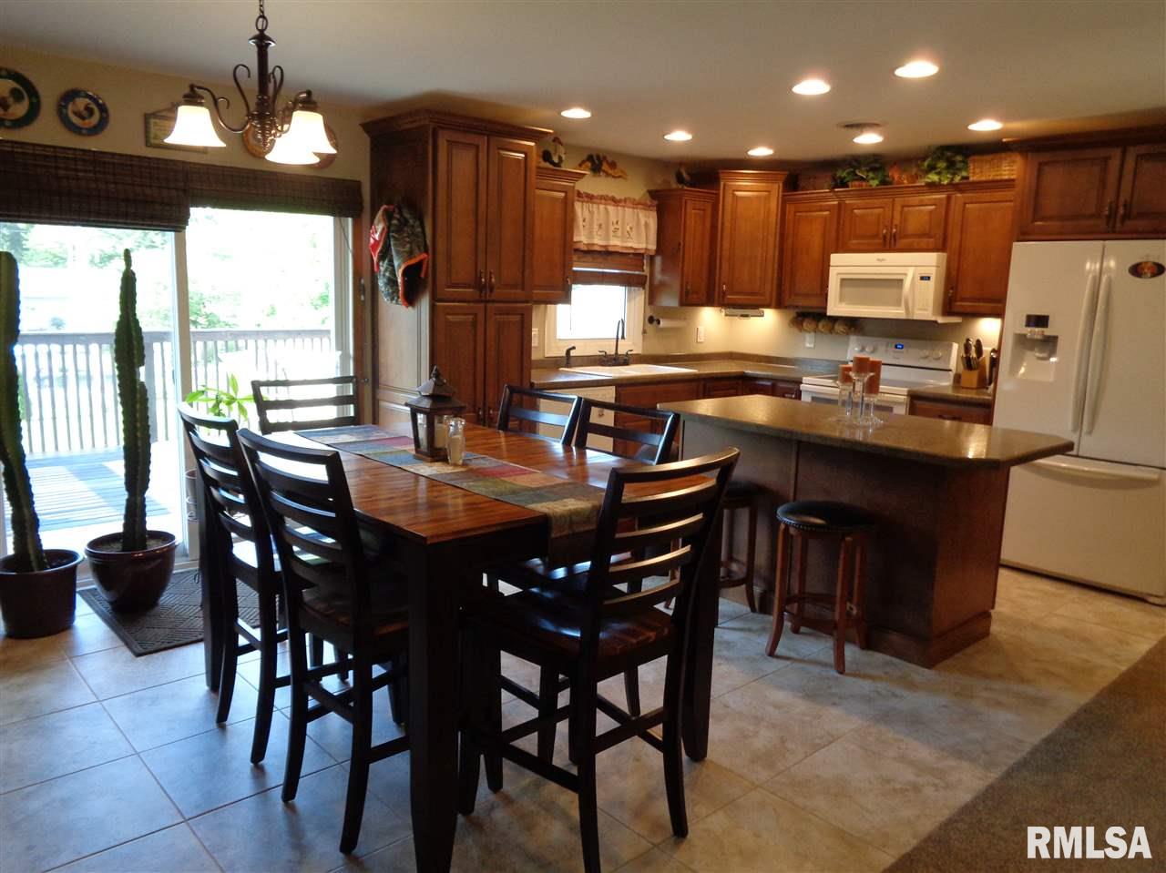 2221 Kaskaskia Drive Springfield, IL 62702 - Photo 21 of 36