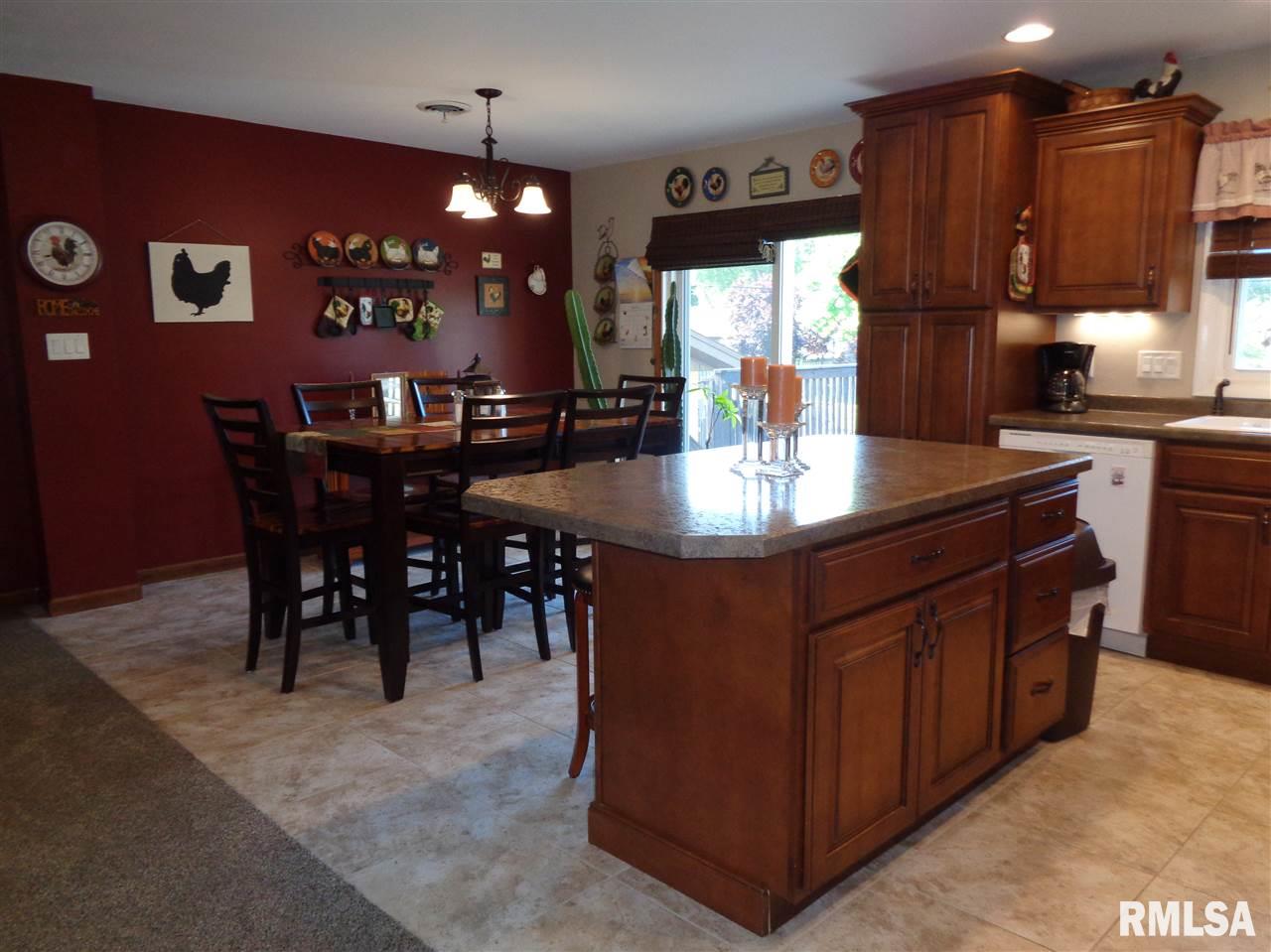 2221 Kaskaskia Drive Springfield, IL 62702 - Photo 22 of 36