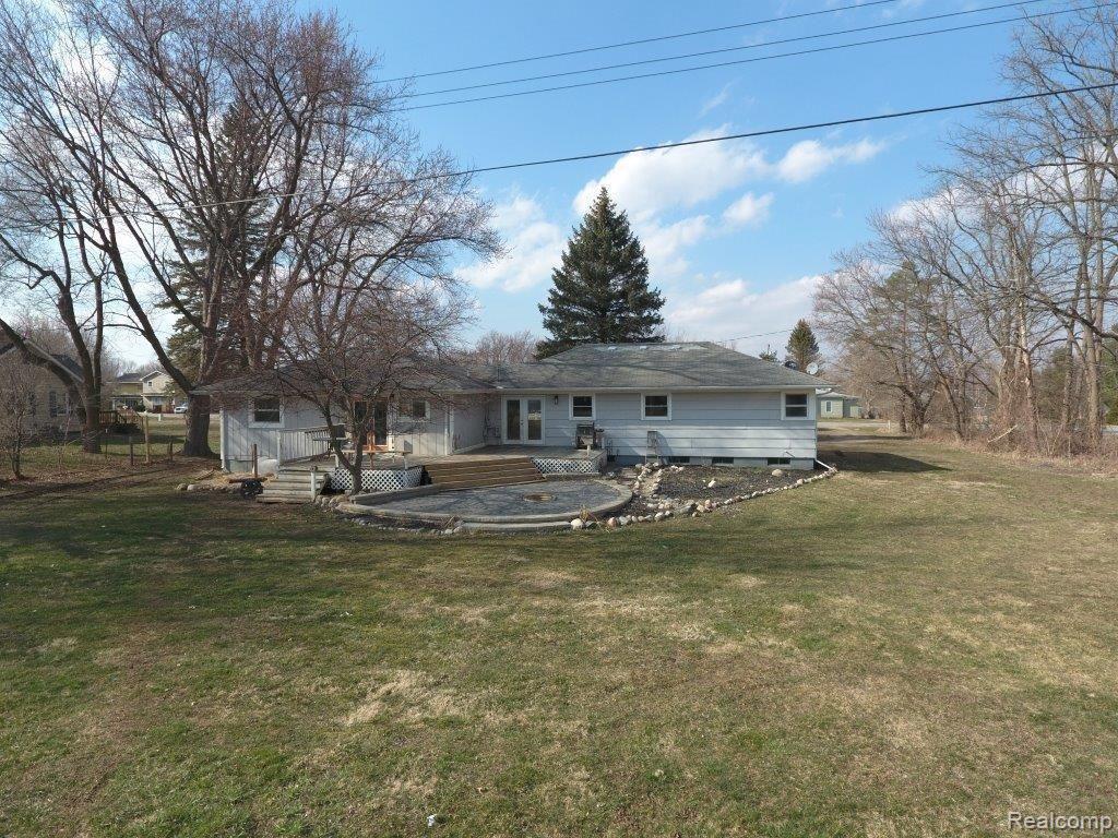 1696 Bowers Road Lapeer, MI 48446 - Photo 2 of 19 DJI_0058.jpg