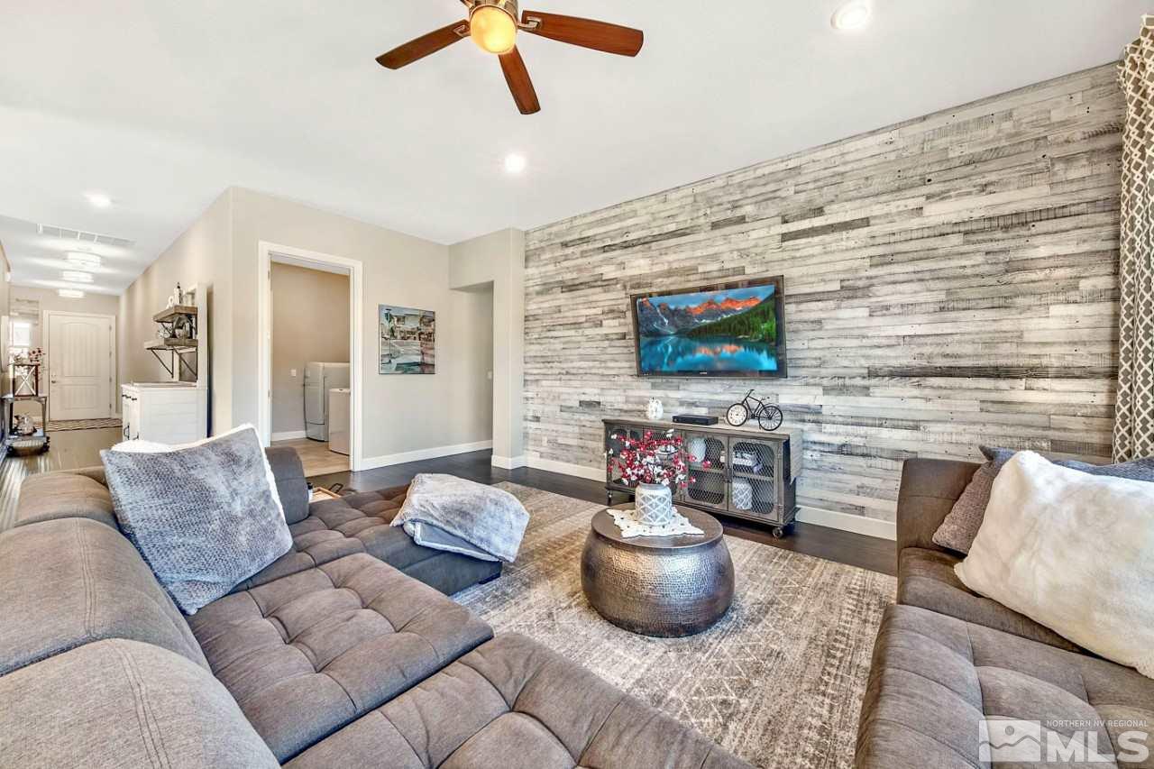 2010 Back Nine Trail Reno, NV 89523 - Photo 6 of 25 a living room with furniture and a flat screen tv