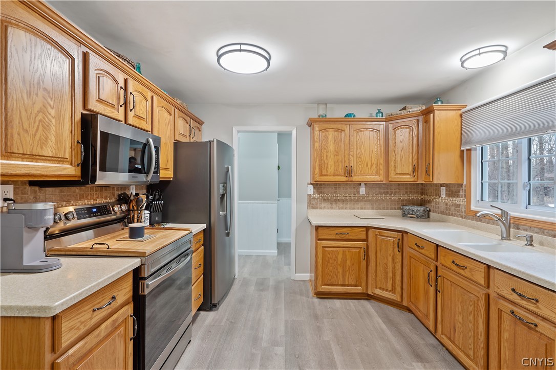 3123 County Rte 57 Volney, NY 13126 - Photo 16 of 44 Kitchen