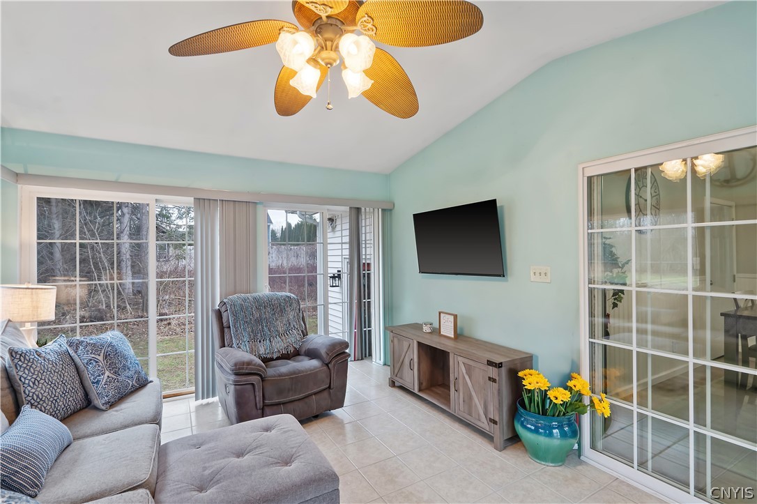 3123 County Rte 57 Volney, NY 13126 - Photo 21 of 44 Florida Room