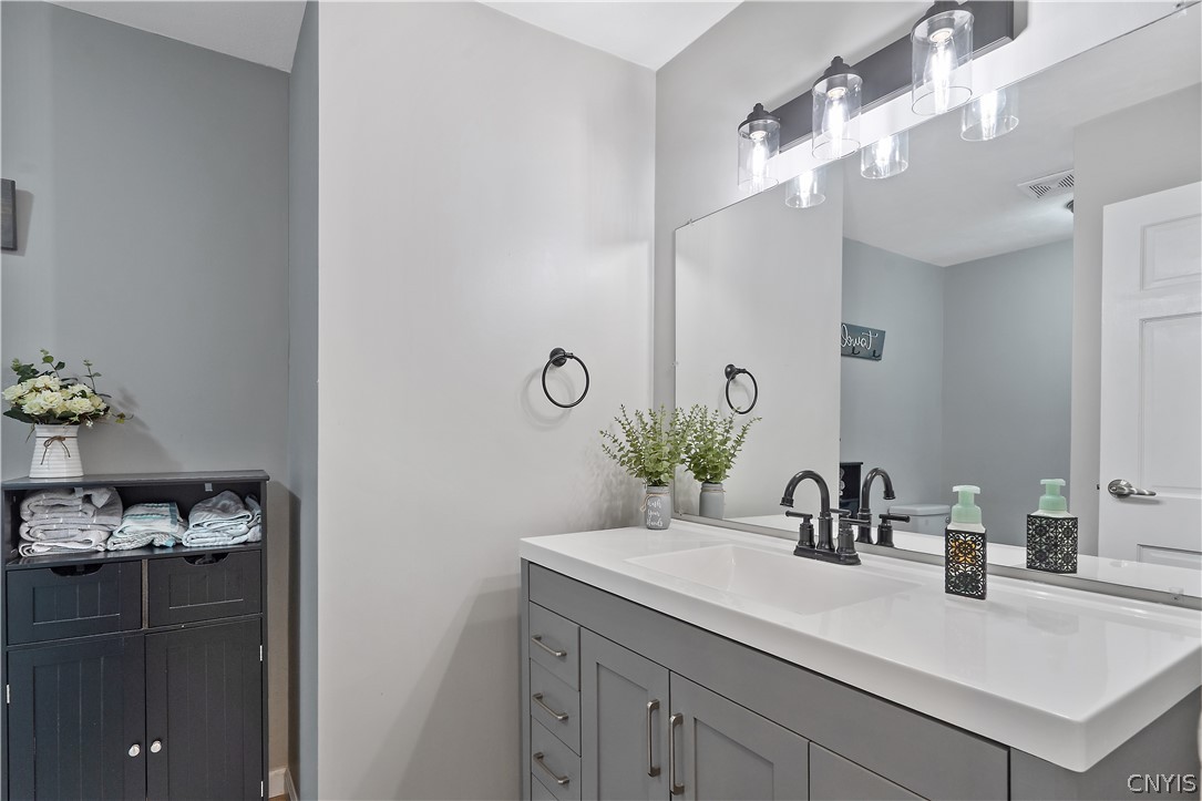 3123 County Rte 57 Volney, NY 13126 - Photo 26 of 44 Bathroom