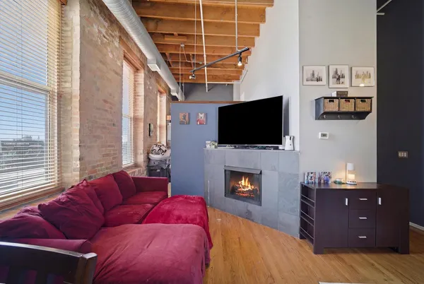 $3,300 | 417 South Jefferson Street, Unit 510B, Chicago, IL 60607