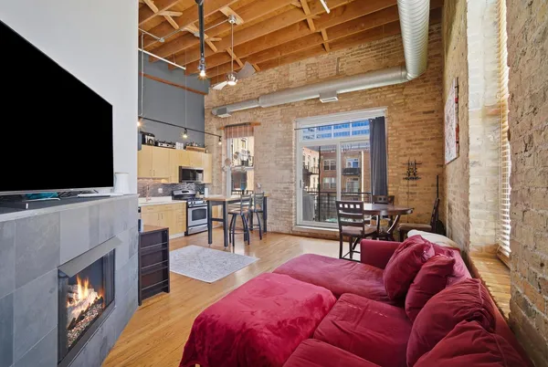 $3,300 | 417 South Jefferson Street, Unit 510B, Chicago, IL 60607