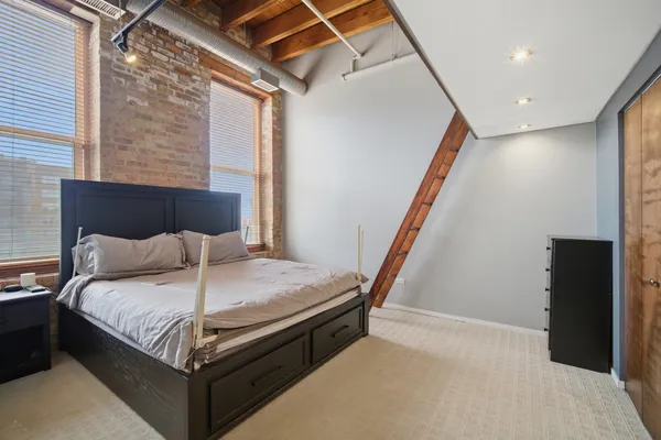 $3,300 | 417 South Jefferson Street, Unit 510B, Chicago, IL 60607