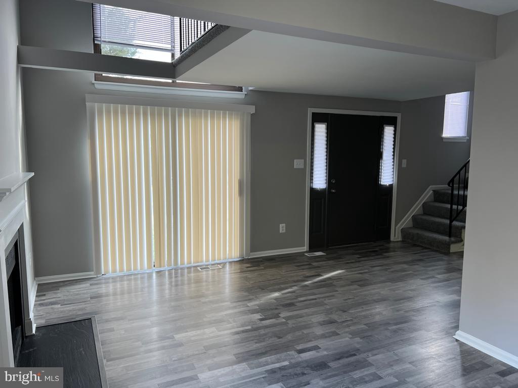 7314 Split Rail Lane Laurel, MD 20707 - Photo 4 of 35