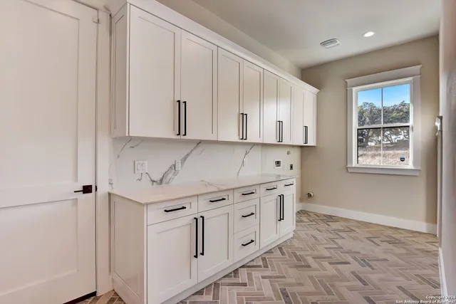 $1,350,000 | 748 Annabelle Avenue, Bulverde, TX 78163