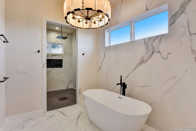 $1,350,000 | 748 Annabelle Avenue, Bulverde, TX 78163