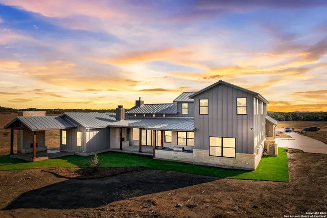 $1,350,000 | 748 Annabelle Avenue, Bulverde, TX 78163