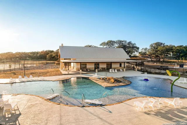 $1,350,000 | 748 Annabelle Avenue, Bulverde, TX 78163