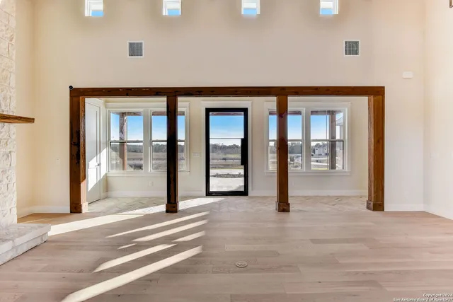 $1,350,000 | 748 Annabelle Avenue, Bulverde, TX 78163