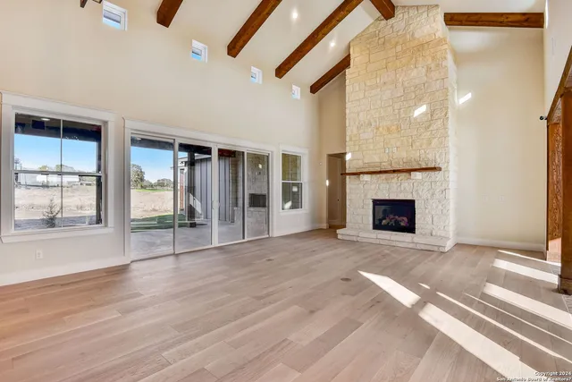 $1,350,000 | 748 Annabelle Avenue, Bulverde, TX 78163