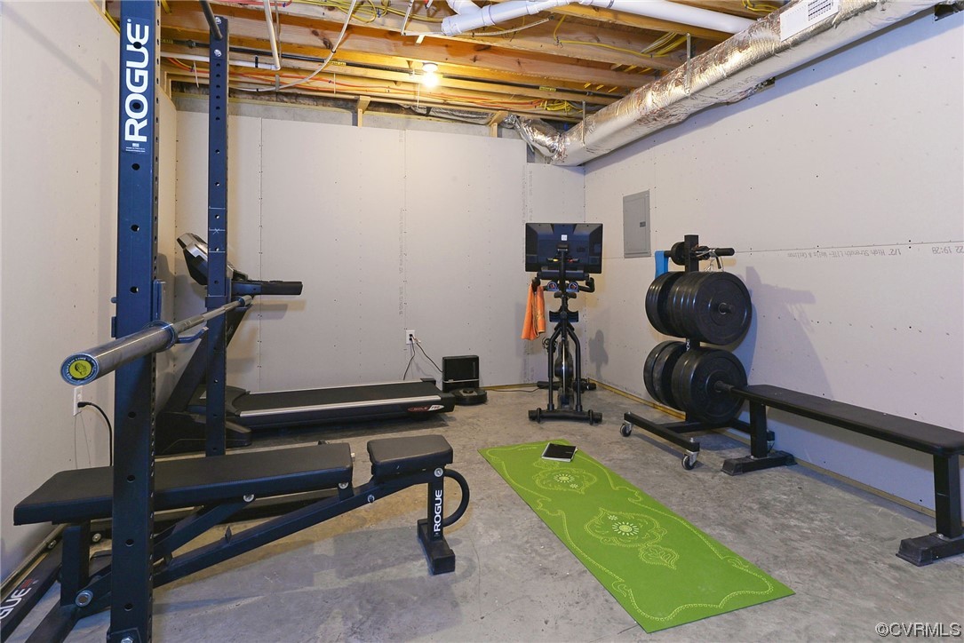 2970 Evergreen Road Providence Forge, VA 23140 - Photo 36 of 48 a view of a room with gym equipment