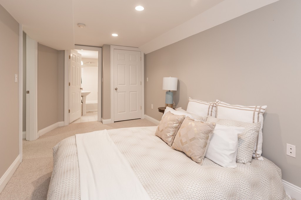 5 Colebrook Street Boston, MA 02127 - Photo 20 of 23