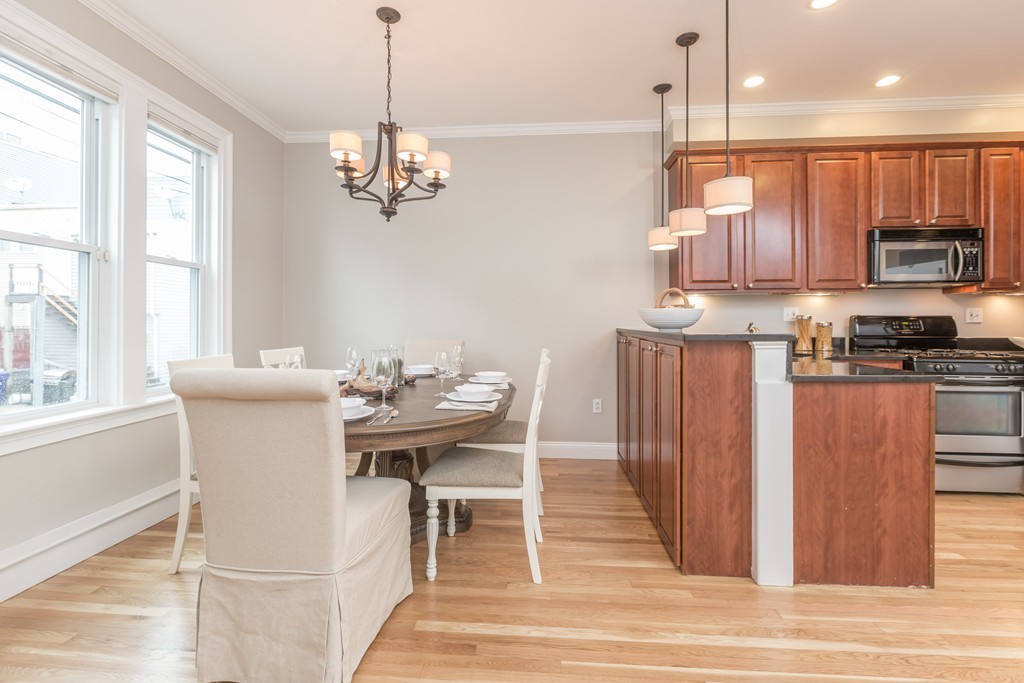 5 Colebrook Street Boston, MA 02127 - Photo 3 of 23