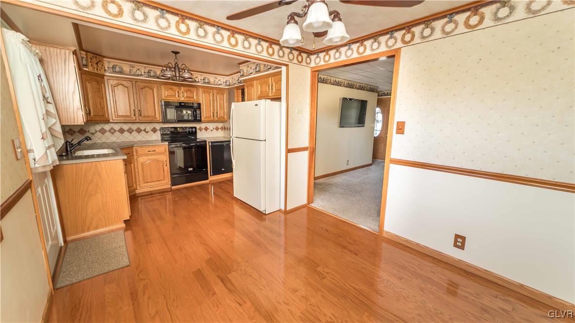 2115 Cypress Road Bethlehem, PA 18018 - Photo 11 of 30 Gallery Image 11