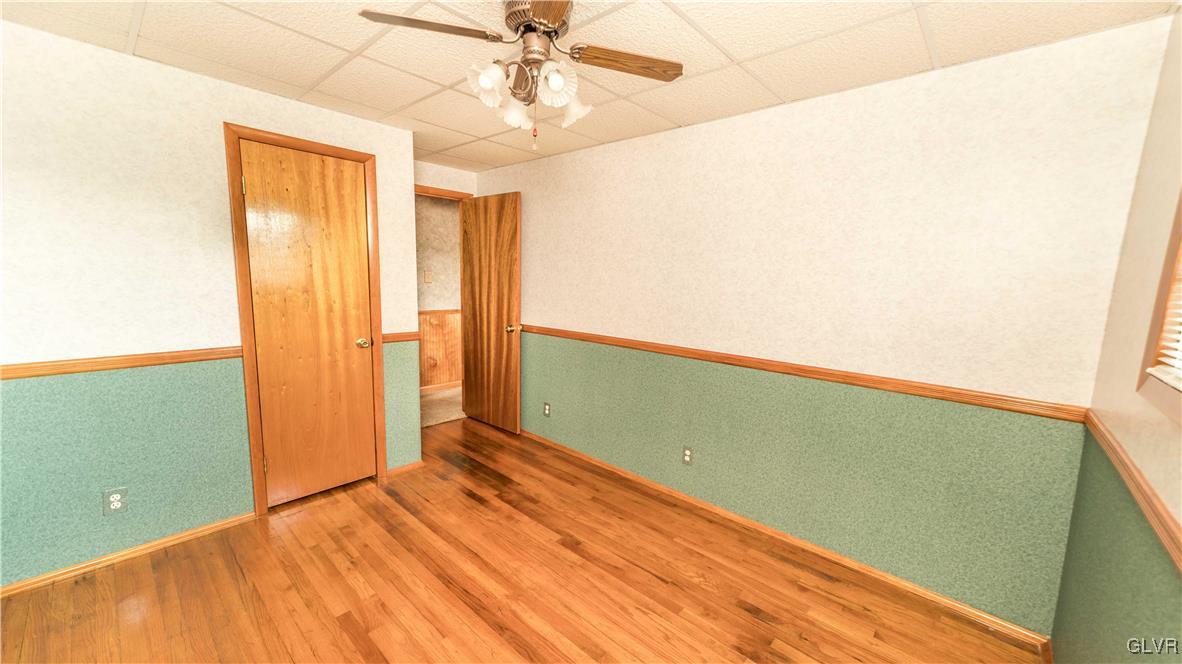 2115 Cypress Road Bethlehem, PA 18018 - Photo 16 of 30 Bedroom 9'11" x 10' Hardwood floors, chair rail, d