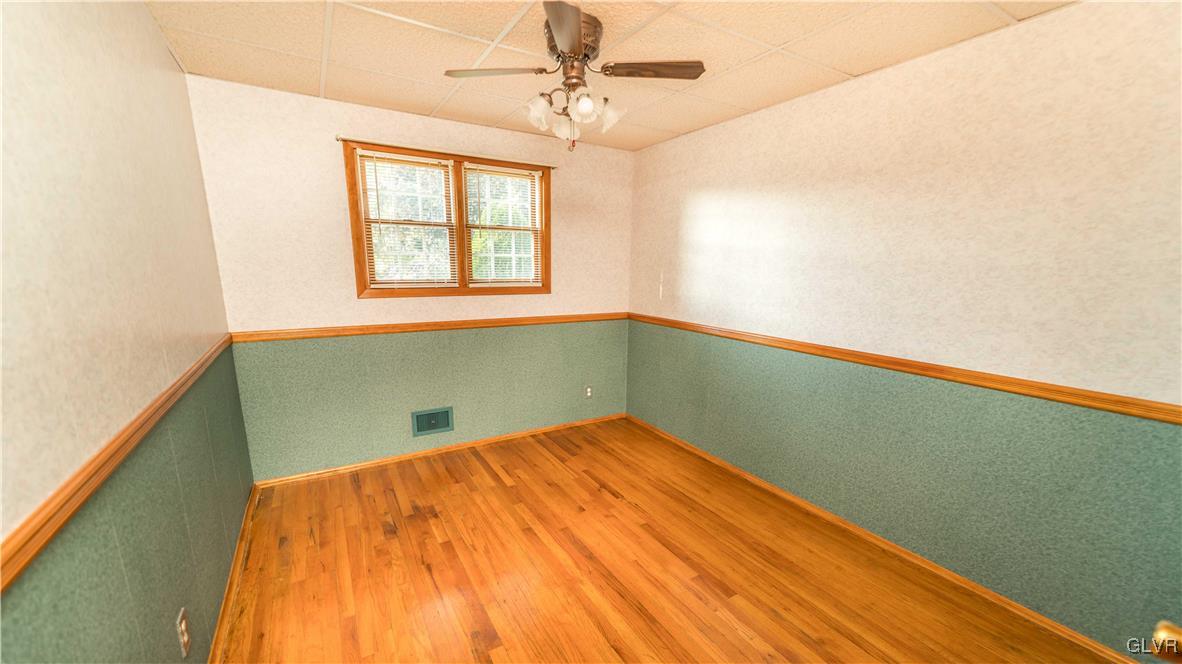 2115 Cypress Road Bethlehem, PA 18018 - Photo 17 of 30 Gallery Image 17
