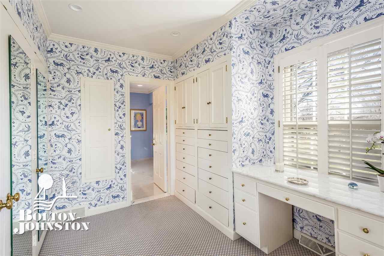 324 Provencal Road Grosse Pointe, MI 48236 - Photo 28 of 65 Master Dressing Room