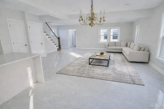 $8,370 | 32 Berkshire Road, Great Neck, NY 11023