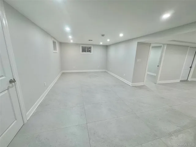 $8,370 | 32 Berkshire Road, Great Neck, NY 11023