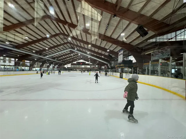 $8,370 | 32 Berkshire Road, Great Neck, NY 11023