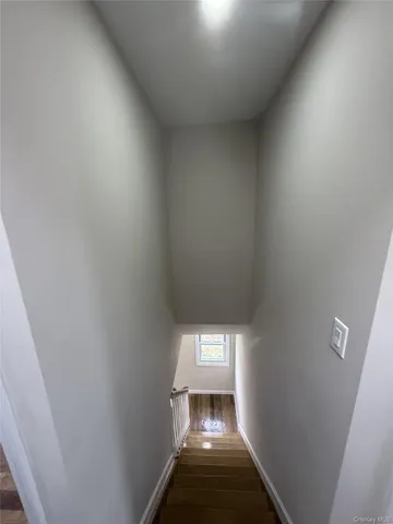 $869,000 | 111-27 209th Place | Bellaire Estates