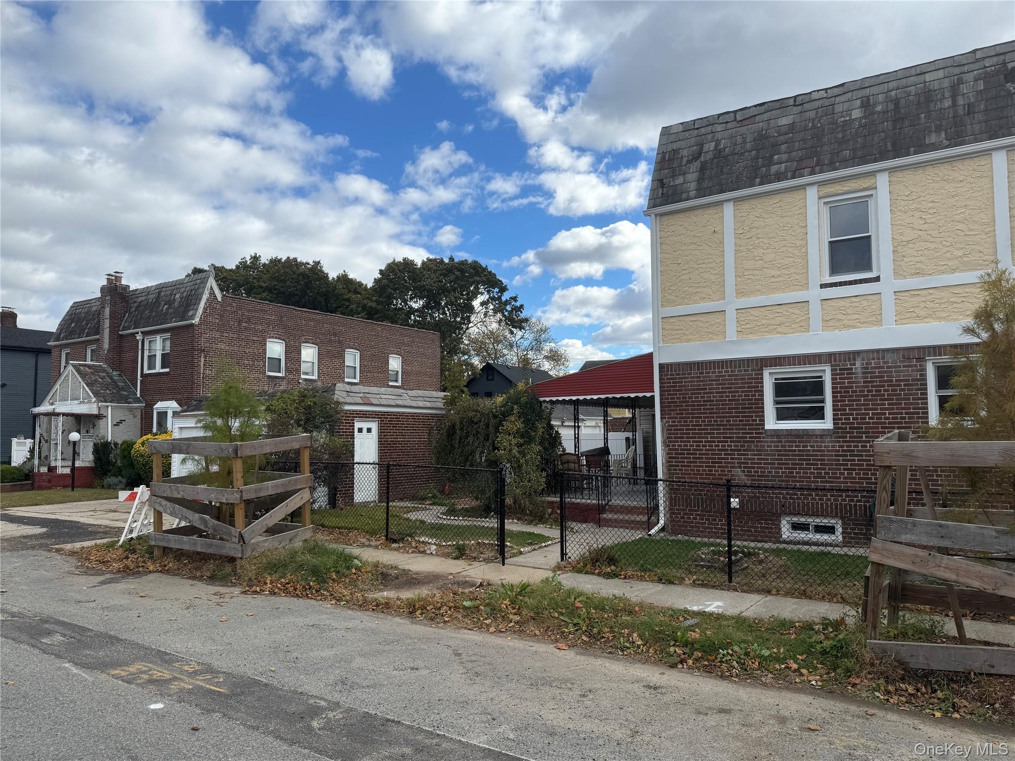 111-27 209th Place Queens, NY 11429 - Photo 6 of 24