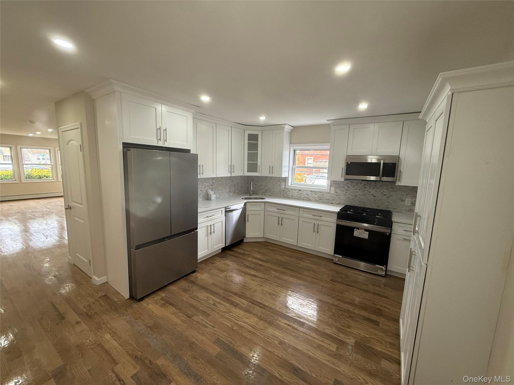 111-27 209th Place Queens, NY 11429 - Photo 9 of 24