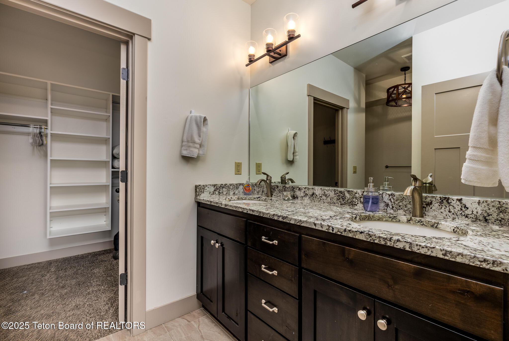 254 Abby Loop Victor, ID 83455 - Photo 18 of 40 image-15