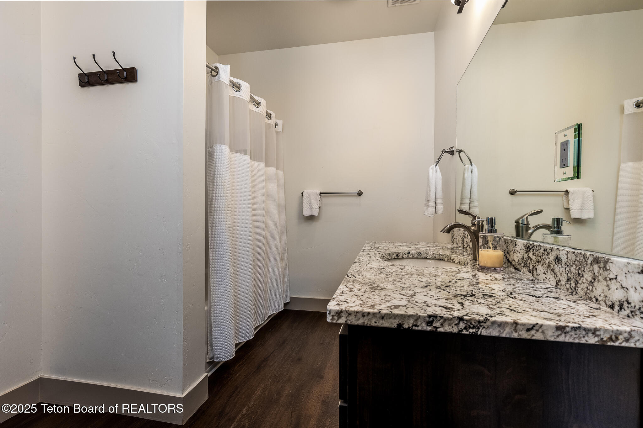 254 Abby Loop Victor, ID 83455 - Photo 27 of 40 image-24