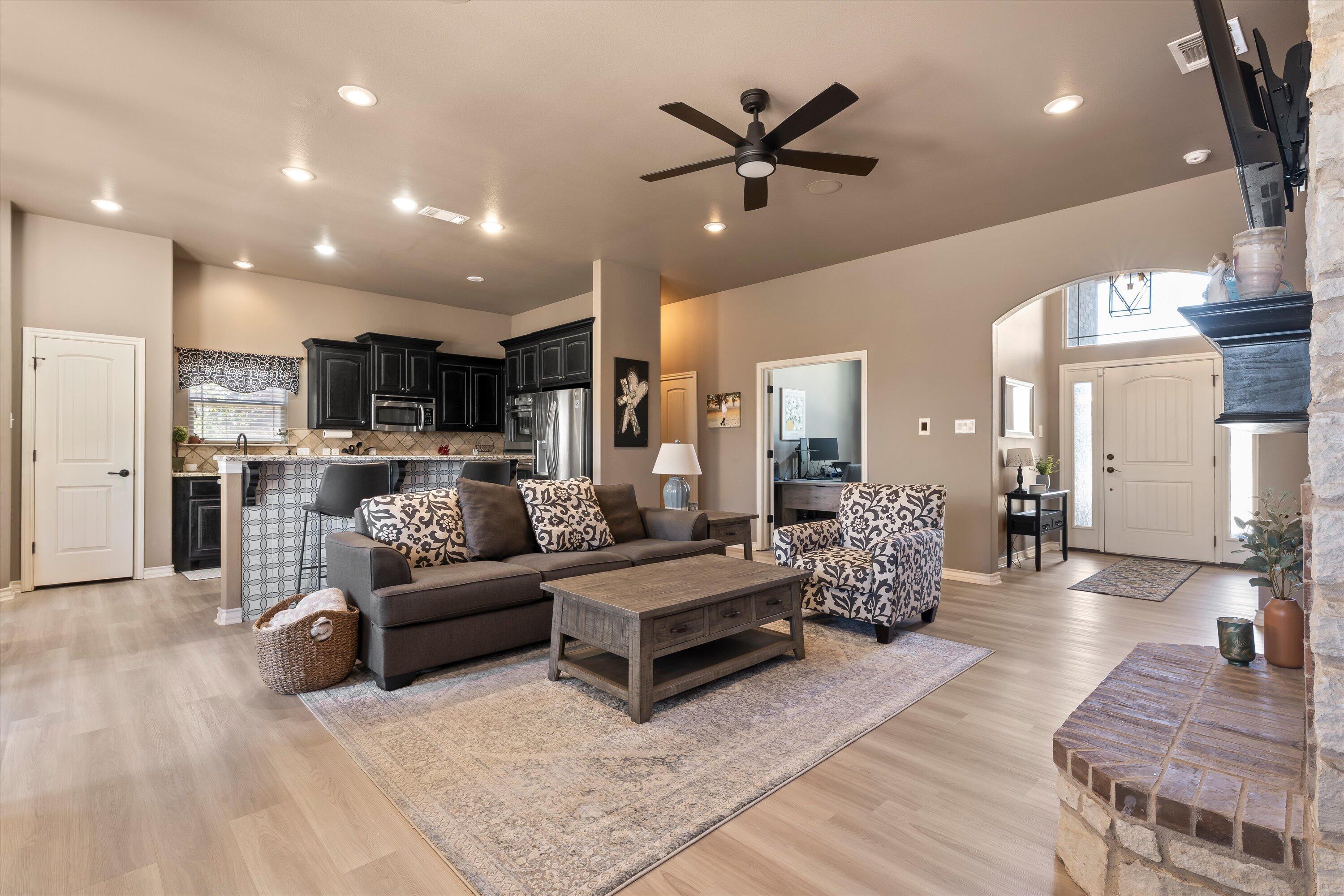 4203 133rd Street Lubbock, TX 79423 - Photo 8 of 39 08-4203 133rd St
