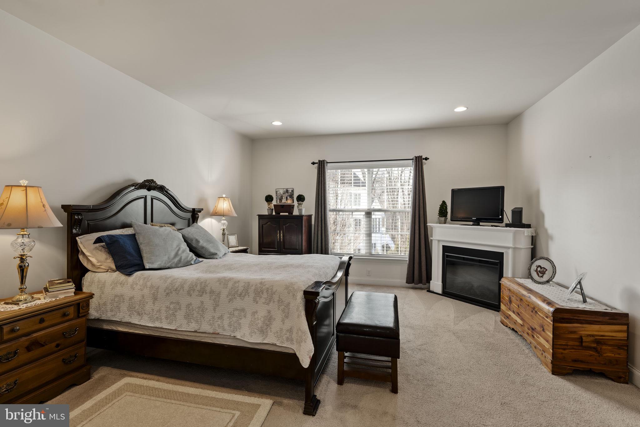 8 White Tail Path Lancaster, PA 17602 - Photo 25 of 51 a bedroom with a bed and a television