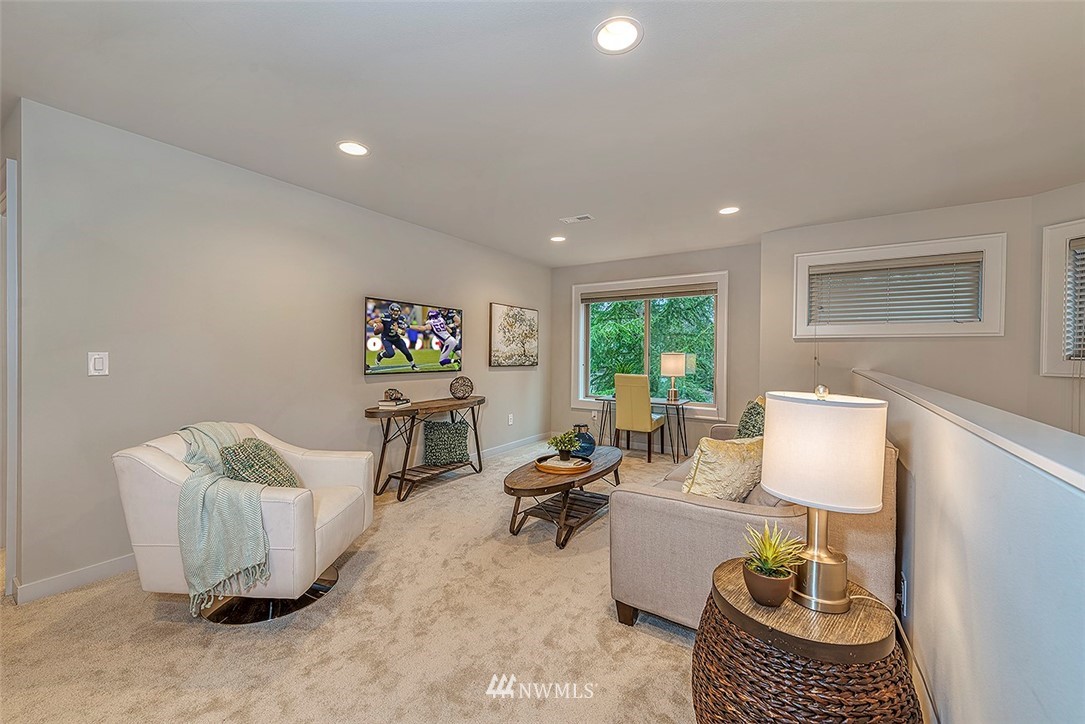 710 Pierce Avenue Northeast Renton, WA 98056 - Photo 17 of 19