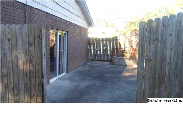 405 Warren Street Bessemer, AL 35022 - Photo 4 of 19