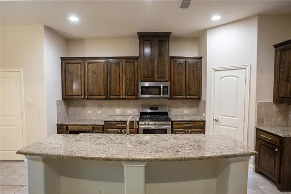 $399,000 | 4127 Cascade Sky Drive, Arlington, TX 76005