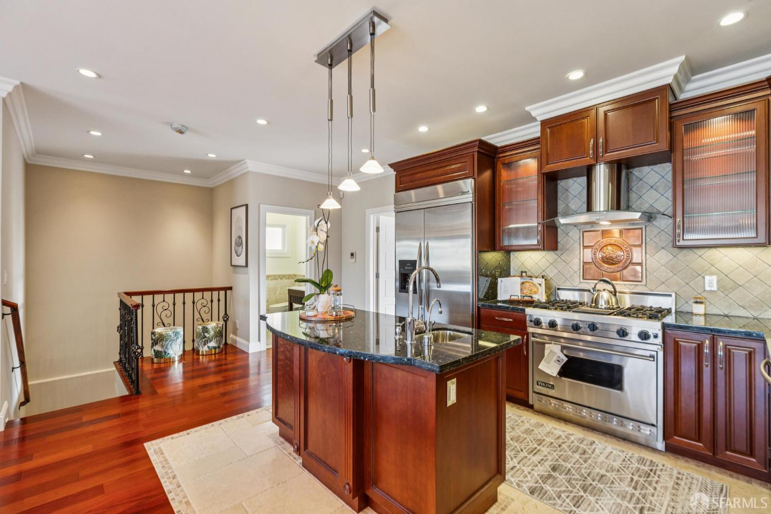 1727 Ulloa Street San Francisco, CA 94116 - Photo 9 of 64