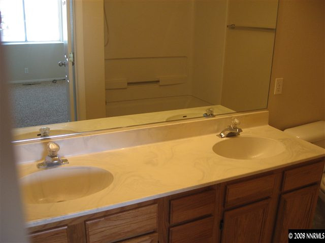 105 Garnet Place Reno, NV 89508 - Photo 3 of 6 Photo 3