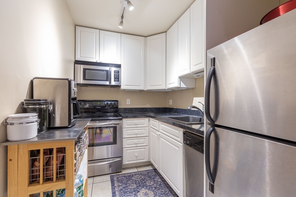 439 Shawmut Avenue, Unit 2 Boston, MA 02118 - Photo 6 of 14