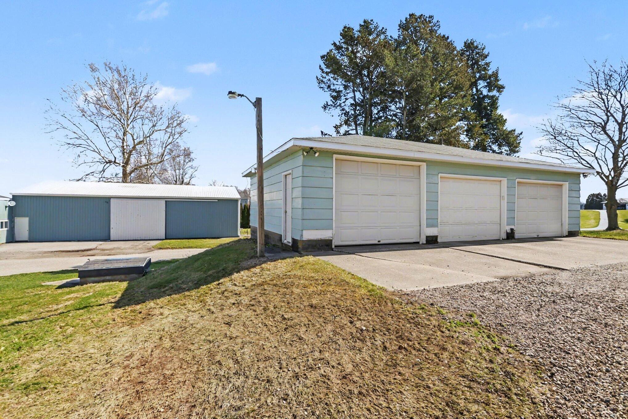 6629 North Branch Road Benton Harbor, MI 49022 - Photo 28 of 71 027_file_7548
