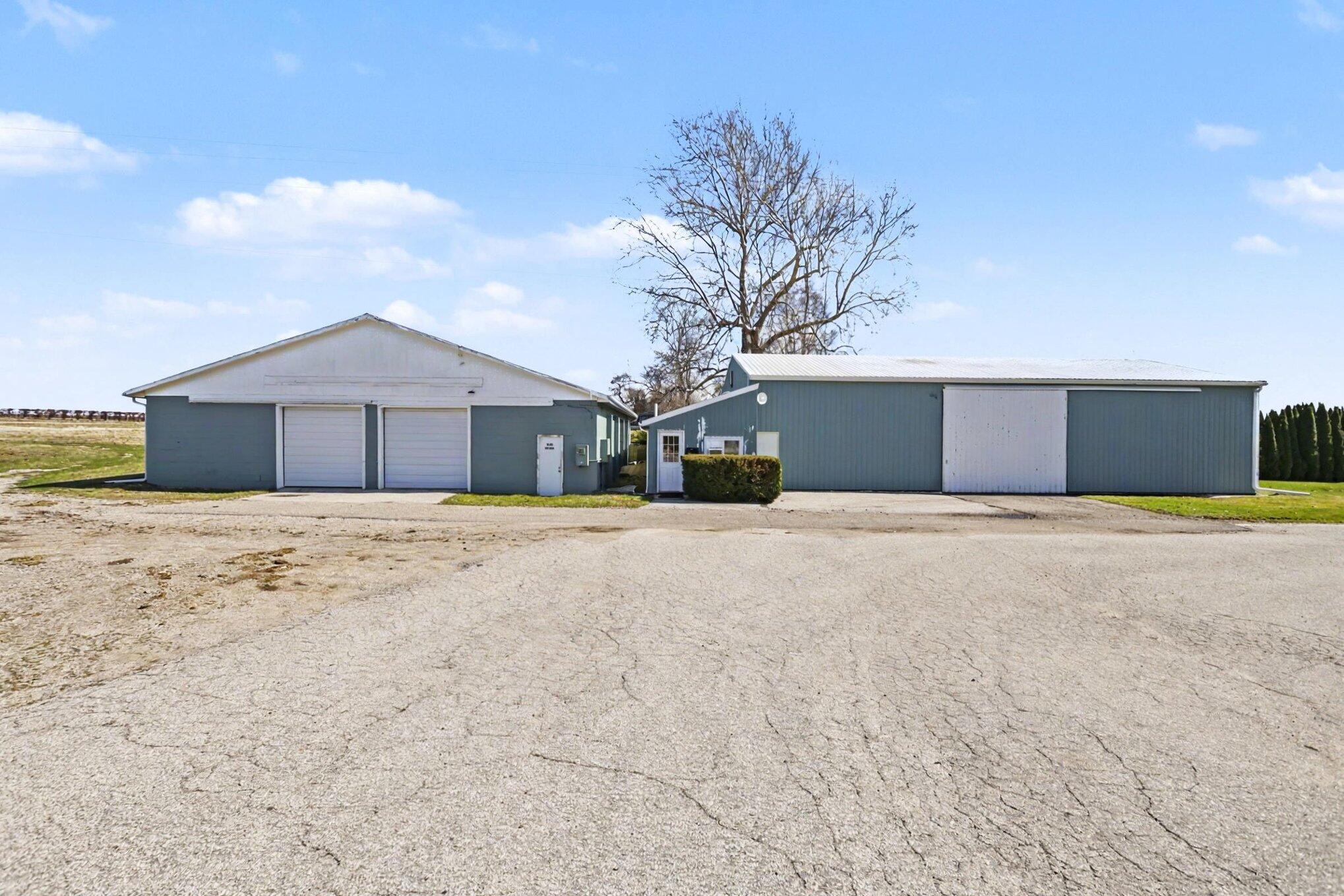 6629 North Branch Road Benton Harbor, MI 49022 - Photo 31 of 71 028_file_6226