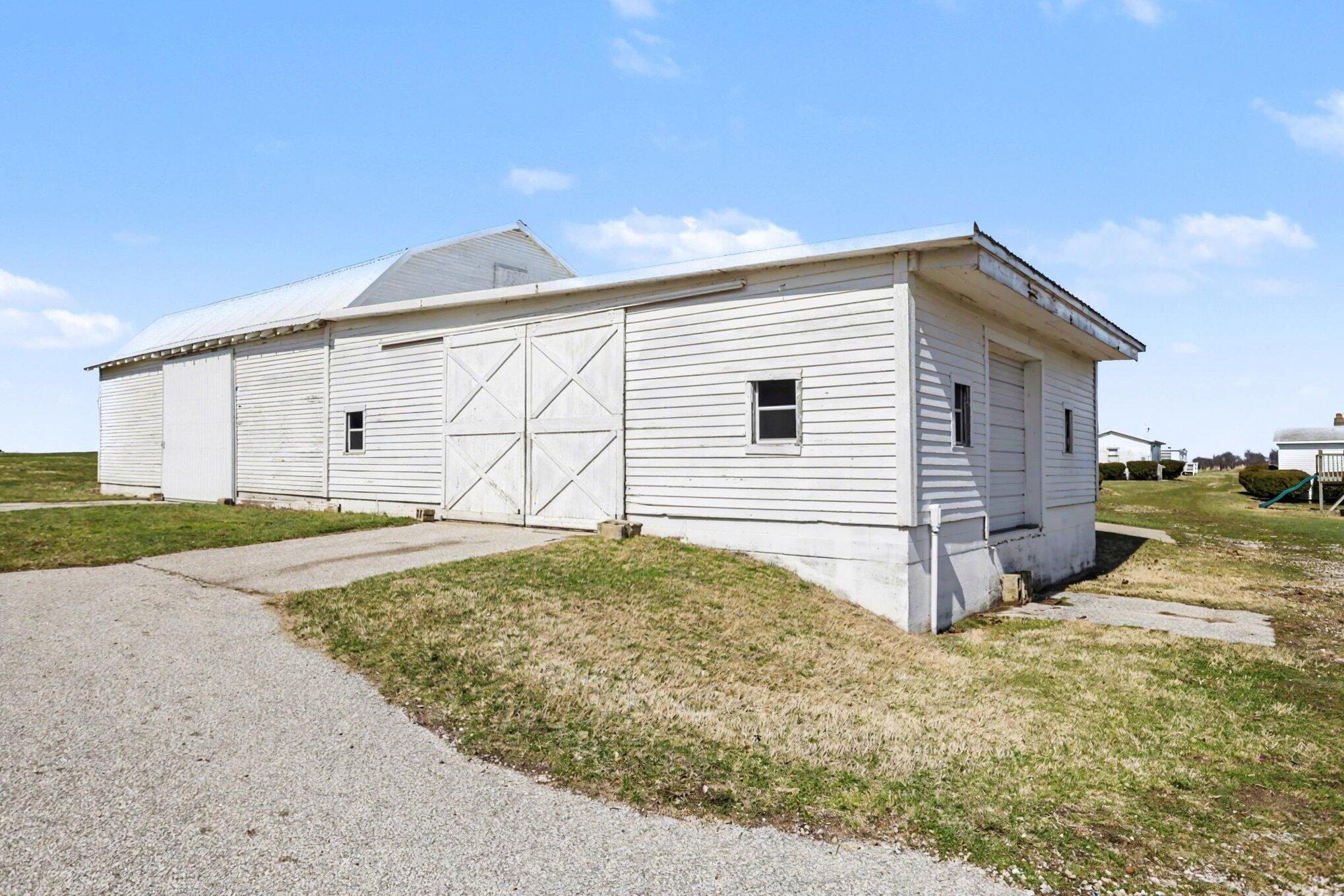 6629 North Branch Road Benton Harbor, MI 49022 - Photo 38 of 71 029_file_1897