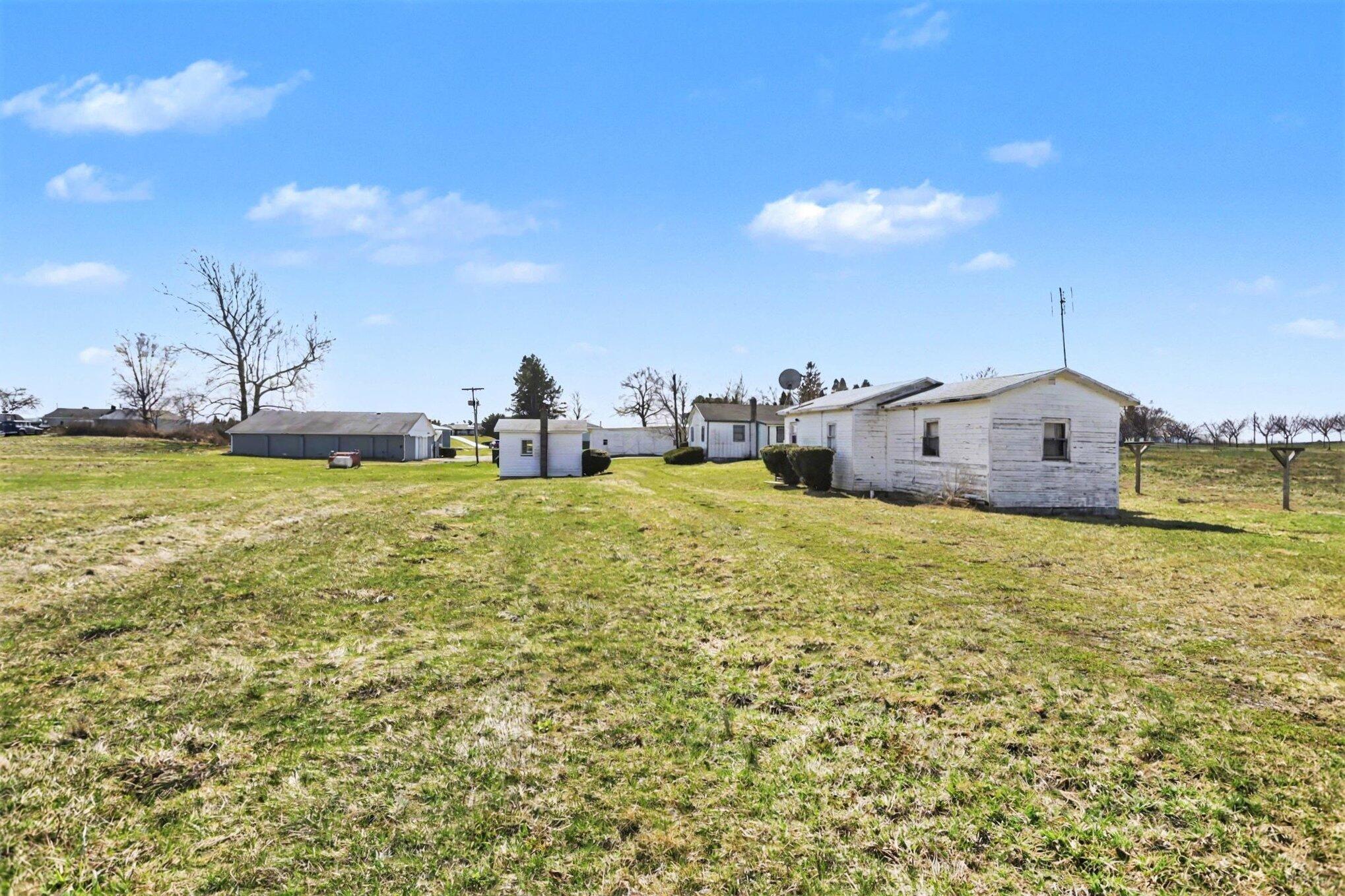 6629 North Branch Road Benton Harbor, MI 49022 - Photo 44 of 71 025_file_2889