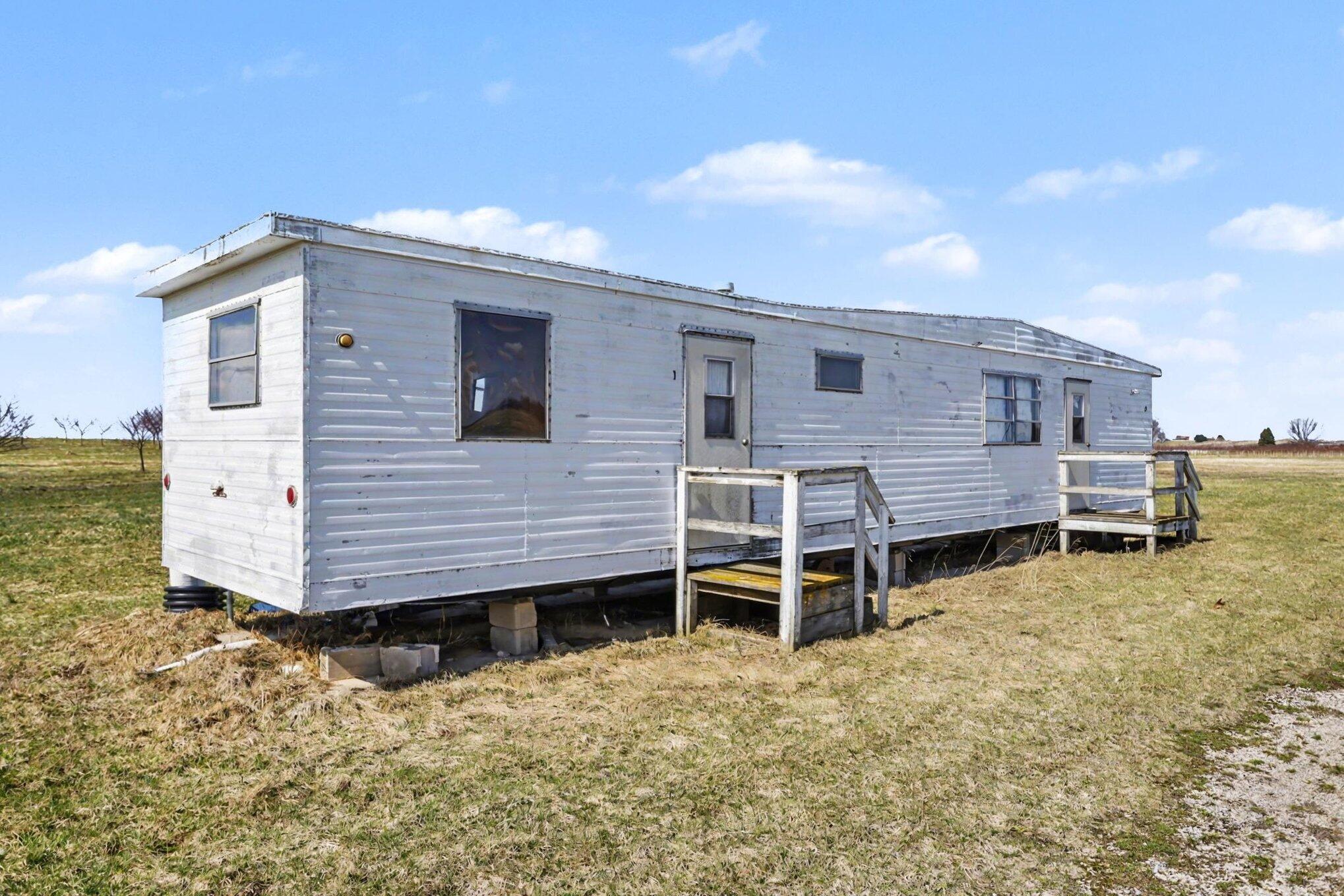 6629 North Branch Road Benton Harbor, MI 49022 - Photo 51 of 71 036_file_6853