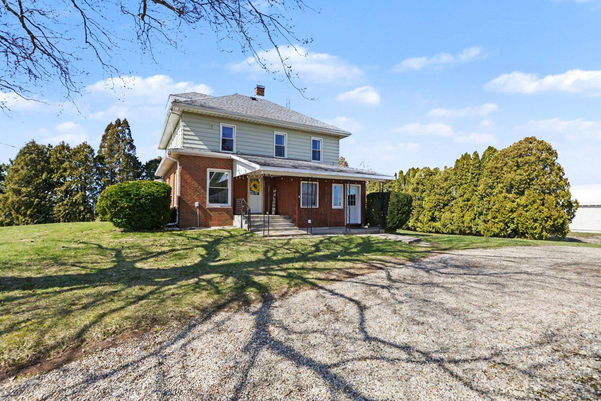 6629 North Branch Road Benton Harbor, MI 49022 - Photo 6 of 71 004_file_2154