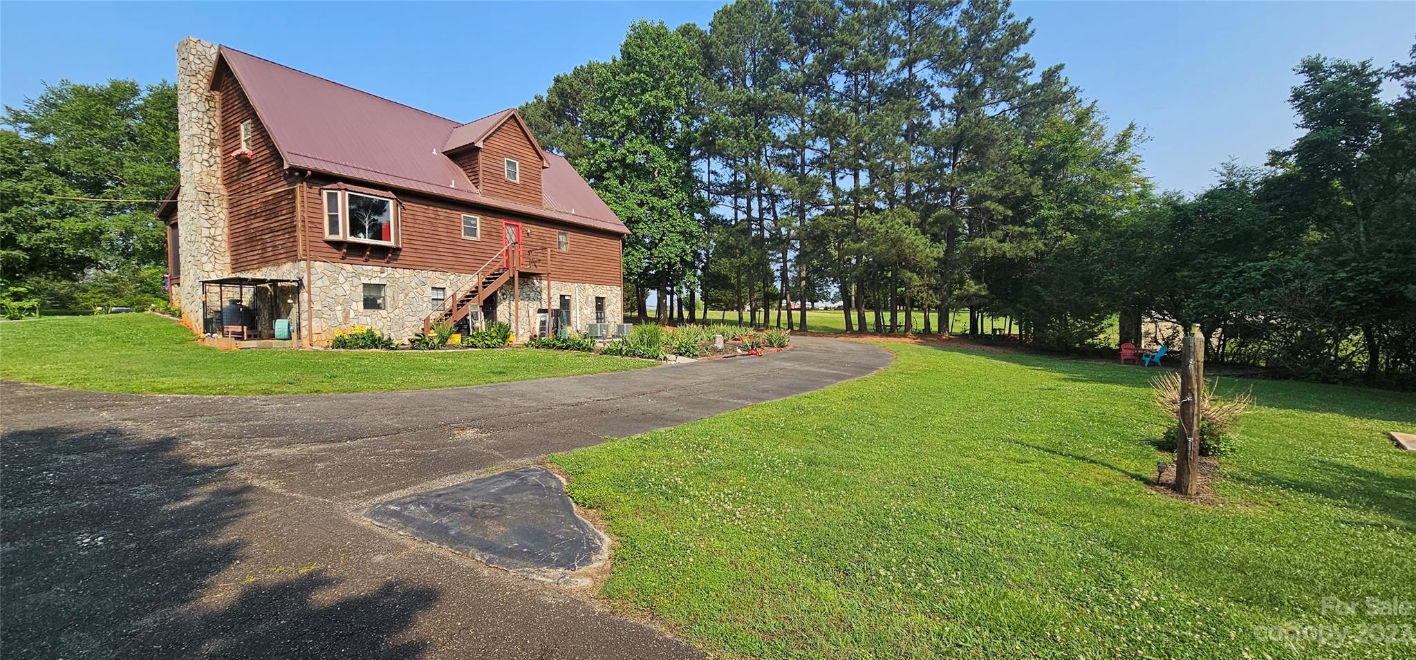 4380 Henry Dellinger Road Maiden, NC 28650 - Photo 4 of 32