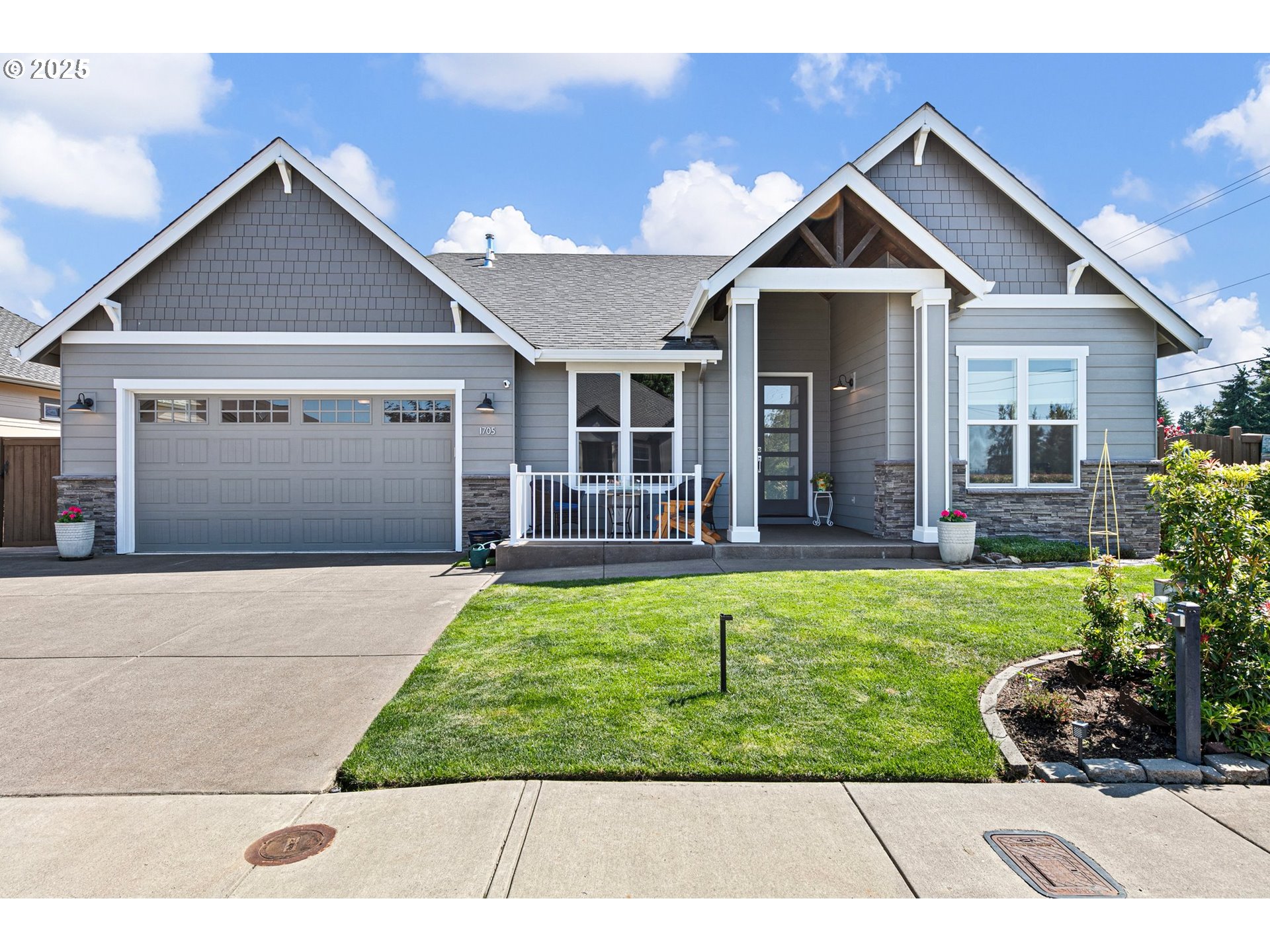 1705 Trevino Road Creswell, OR 97426 - Photo 1 of 46 Gallery Image 1
