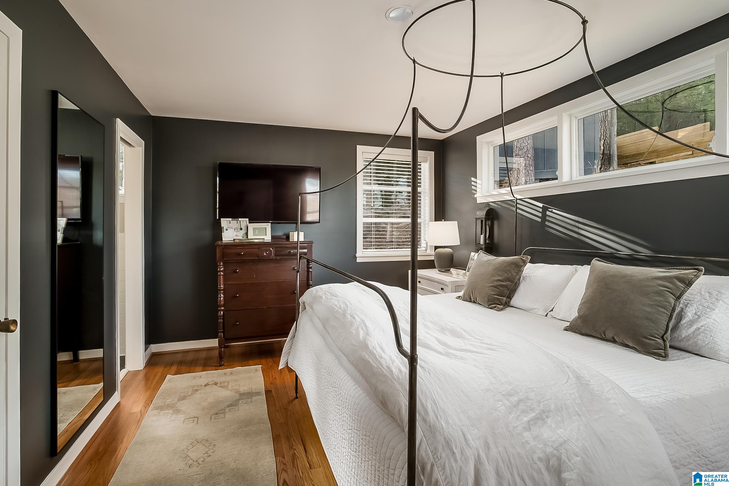912 Irving Road Birmingham, AL 35209 - Photo 22 of 40